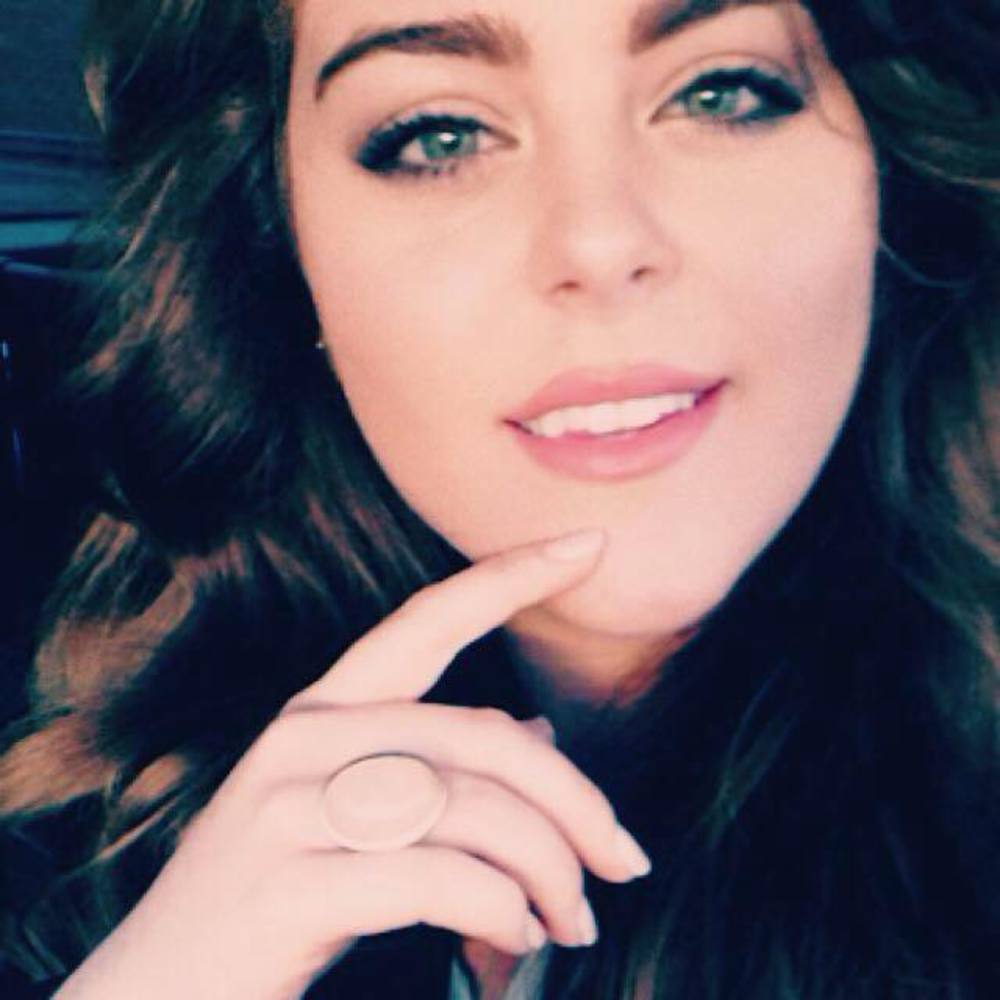 Meet your Posher, Maria